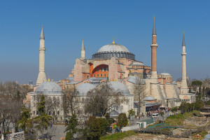 640px-Hagia_Sophia_Mars_2013